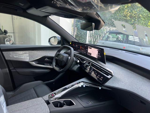 PEUGEOT 3008 Hybrid 145 e-DCS6 GT da?379,00 mensili