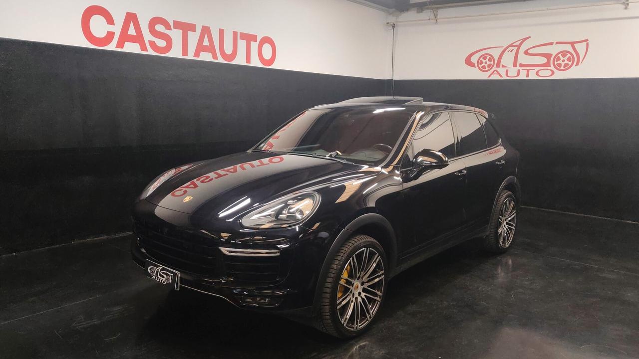 Porsche Cayenne 4.8 Turbo S
