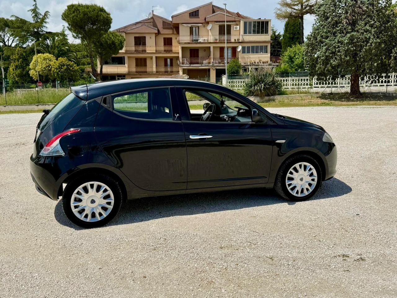 Lancia Ypsilon 1.3 Diesel MJT EURO5B neopatentati uniproprieta