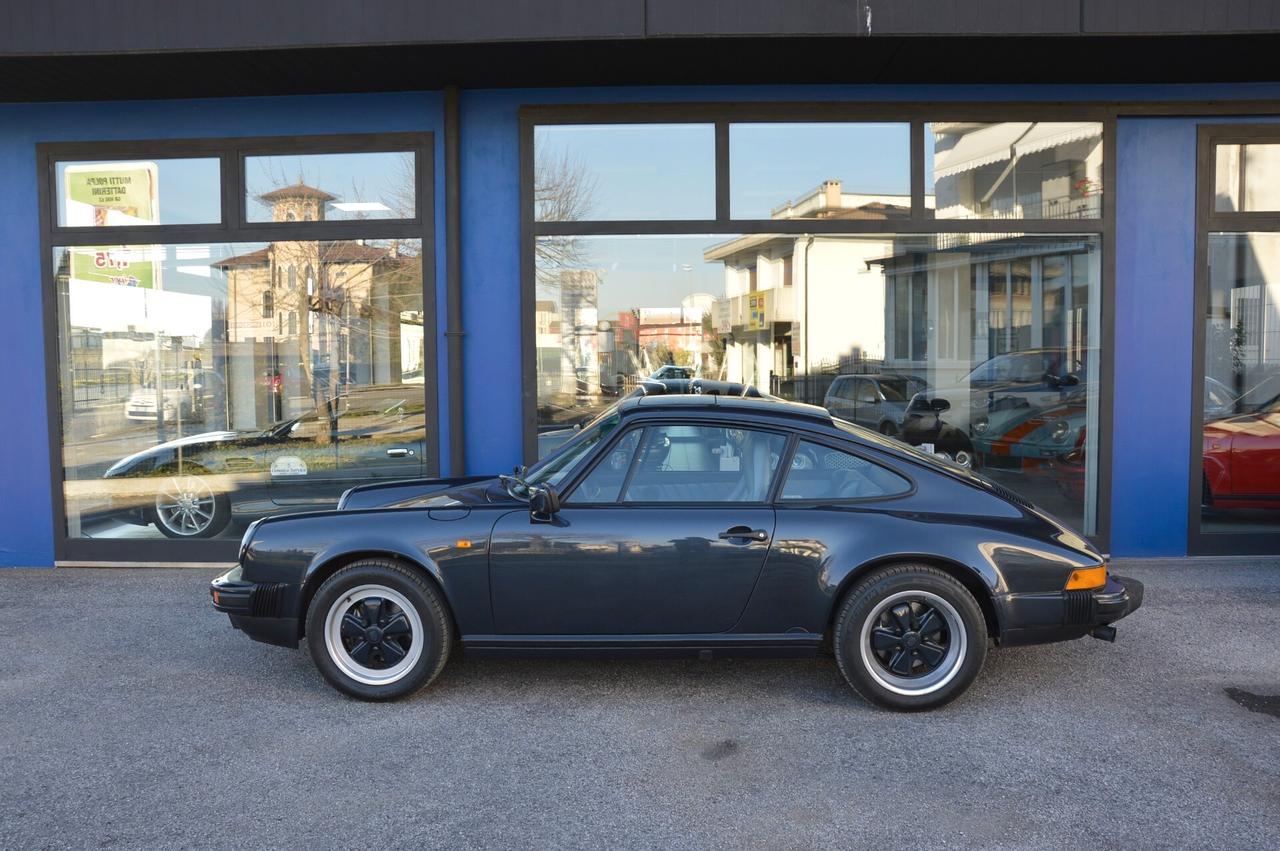 Porsche 911 Carrera 3.2 Coupé Jubiläumsmodell "25 Jahre