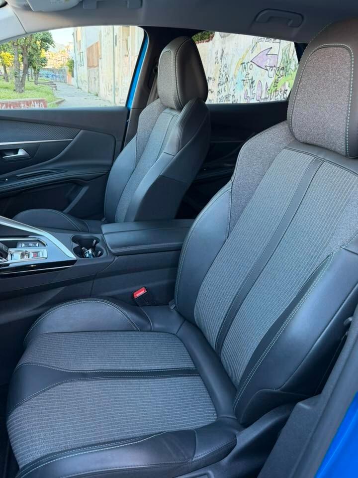 Peugeot 3008 BlueHDi 130 S&S EAT8 Allure Pack