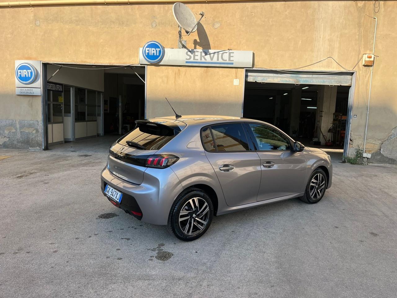 Peugeot 208 BlueHDi 100 5 porte Allure Pack