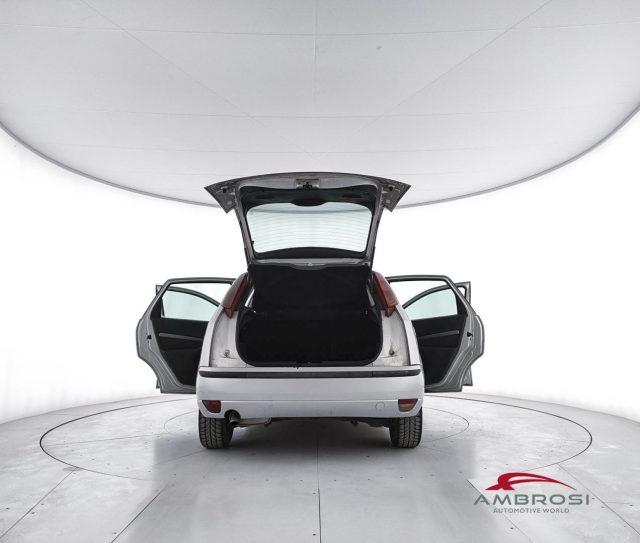 FORD Focus 1.8 TDCi (115CV) cat 5p. Zetec - PER OPERATORI DEL