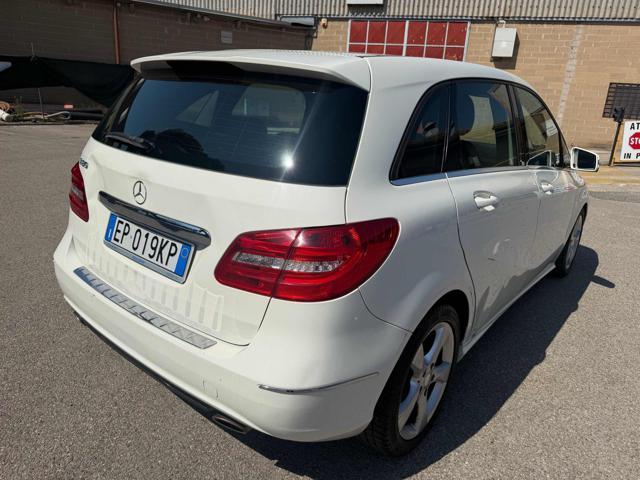 MERCEDES-BENZ B 180 BlueEFFICIENCY Premium senza nessun lavoro da fare