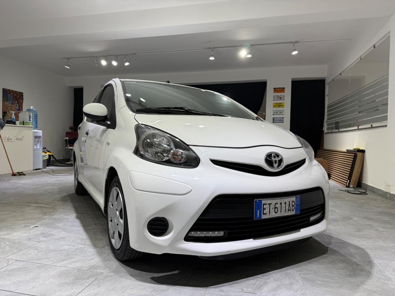 Toyota Aygo 1.0 12V VVT-i 5 porte Cool Soda Connect