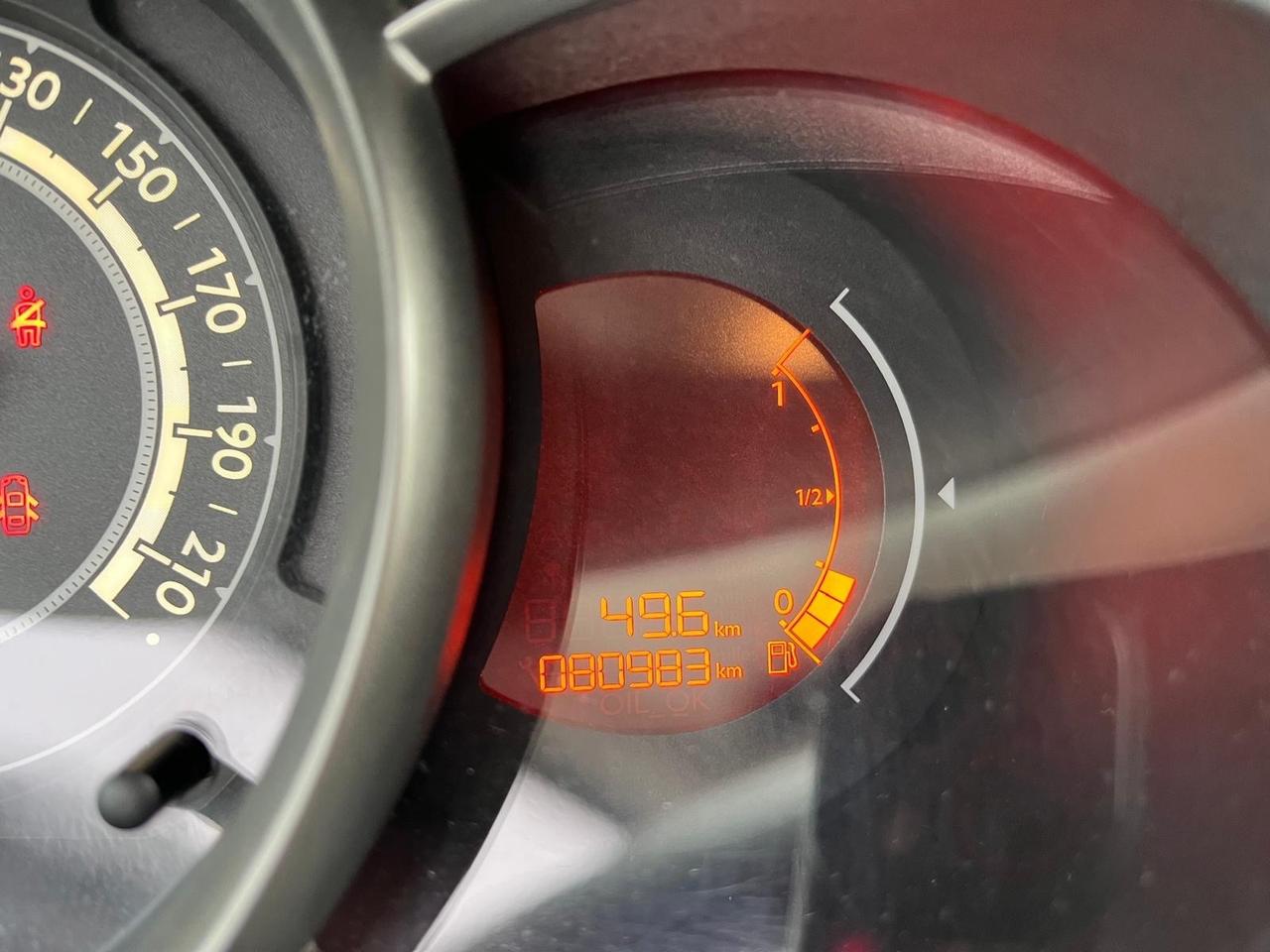 Citroën C3-1.2 benz-full opt-km 80000-2014