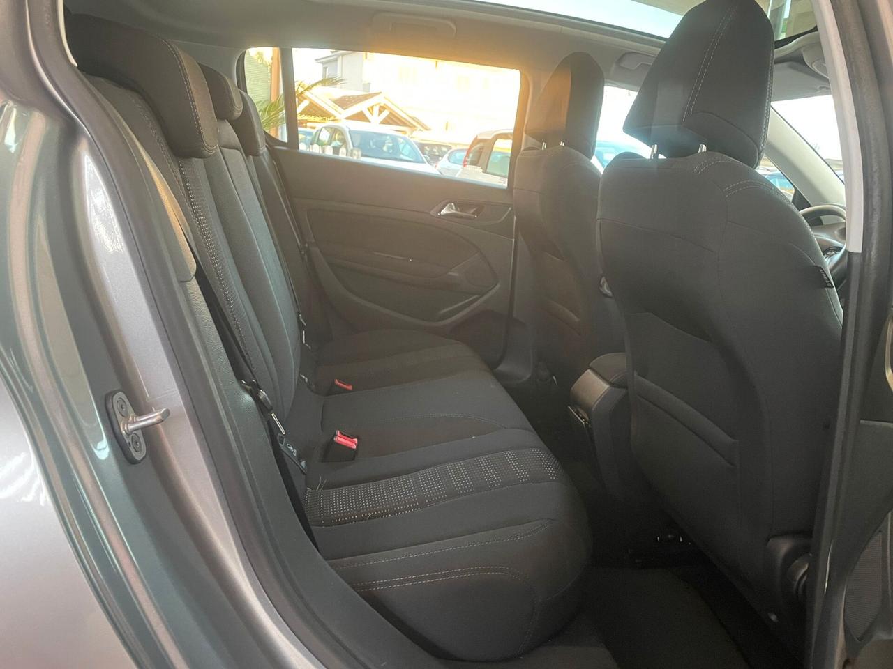 Peugeot 308 BlueHDi 120 S&S Allure