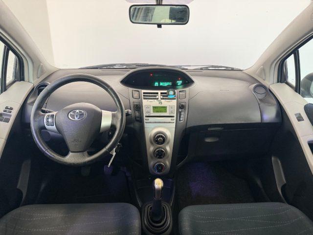 TOYOTA Yaris 1.0 5 porte Sol