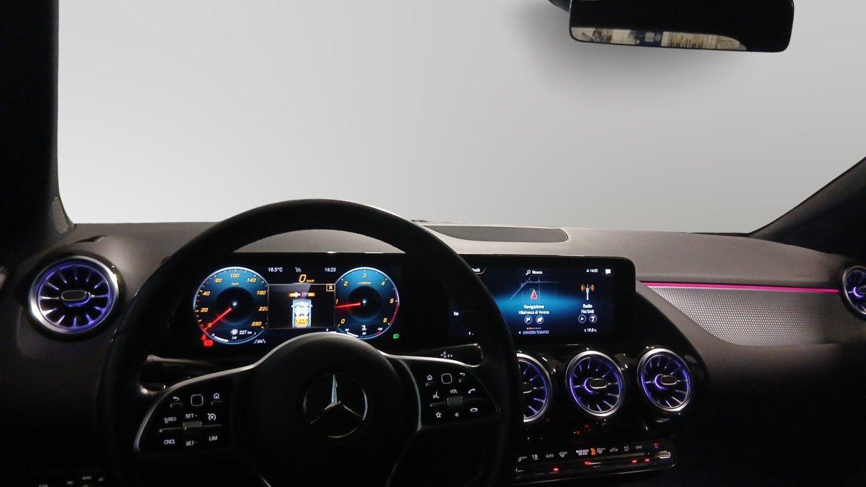 Mercedes-Benz GLA (H247) - GLA 180 d Automatic Sport Plus