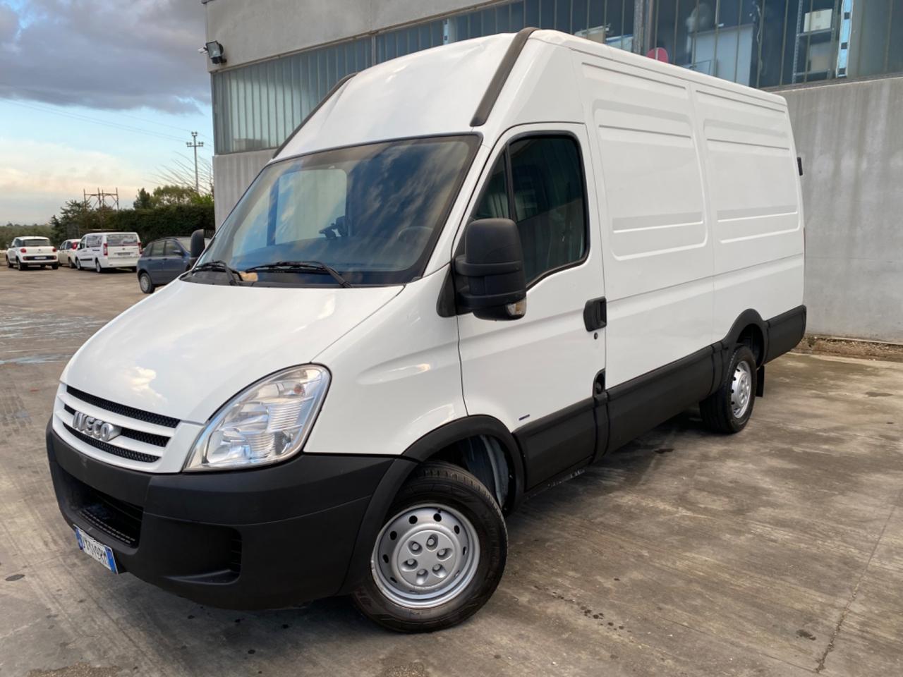 Iveco Daily 35/S/10, TETTO ALTO, PASSO LUNGO, GEMELLATO,Unico propietario