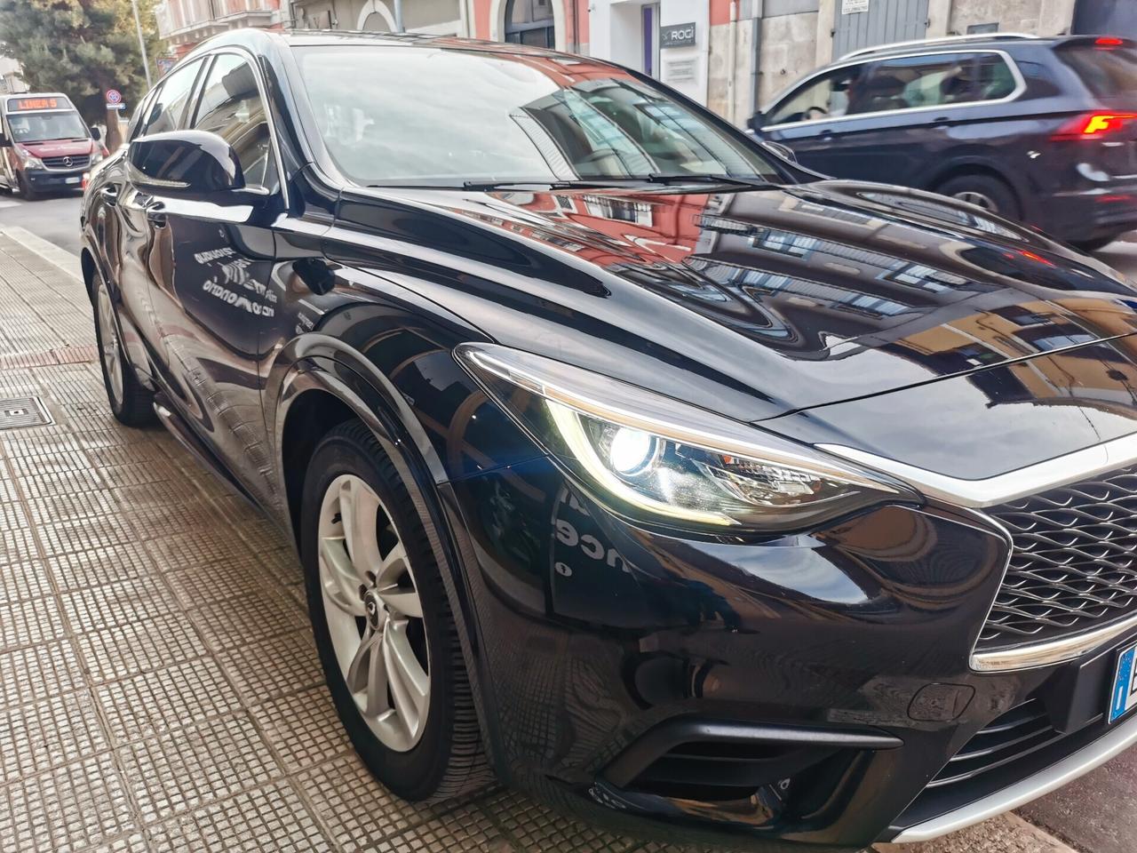 Infiniti Q30 1.5 diesel 110 cv Premium