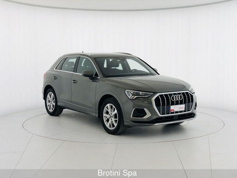 Audi Q3 35 TFSI Business Advanced