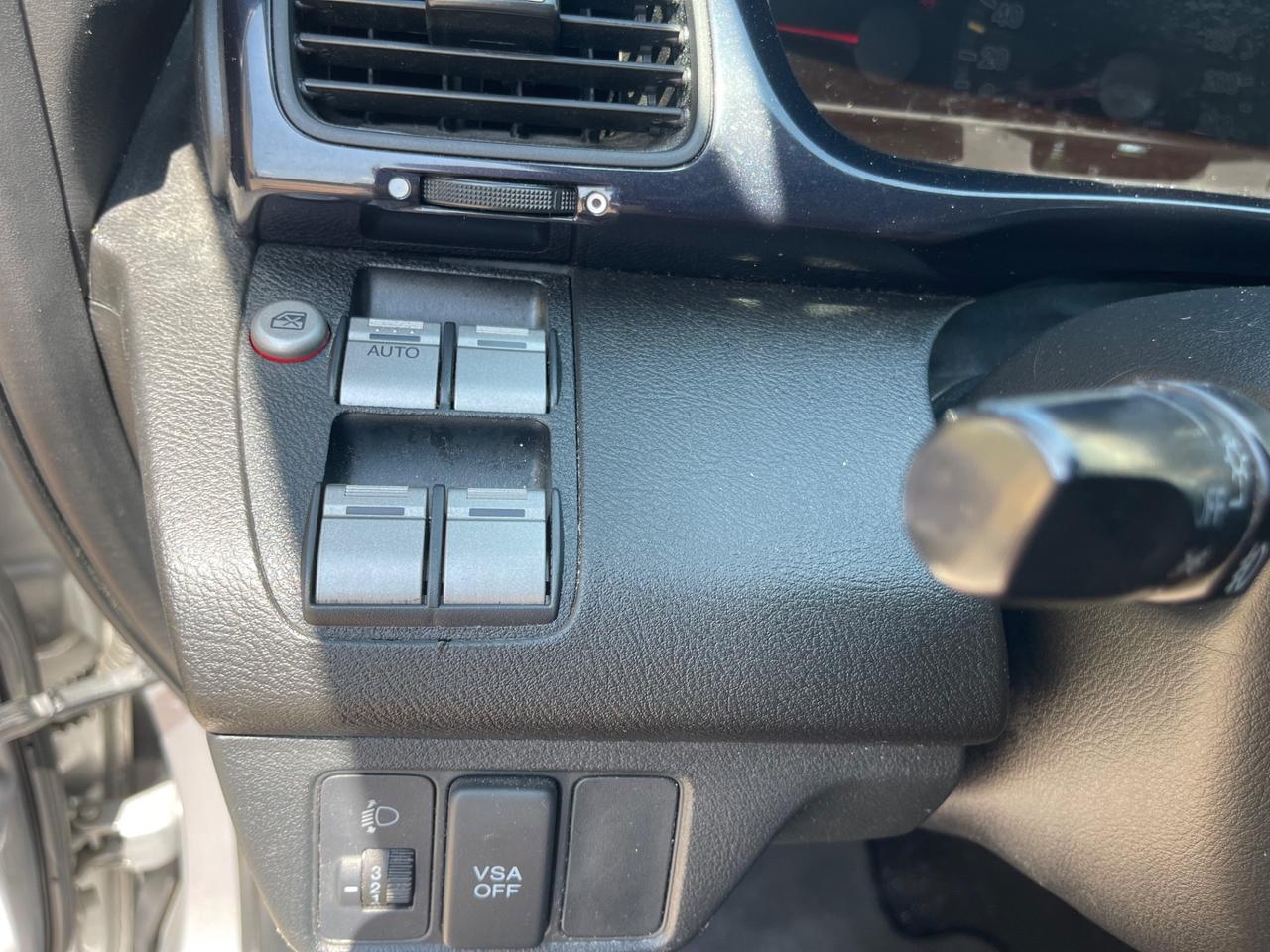 Honda FR-V 2.2 16V i-CTDi Comfort Plus DPF