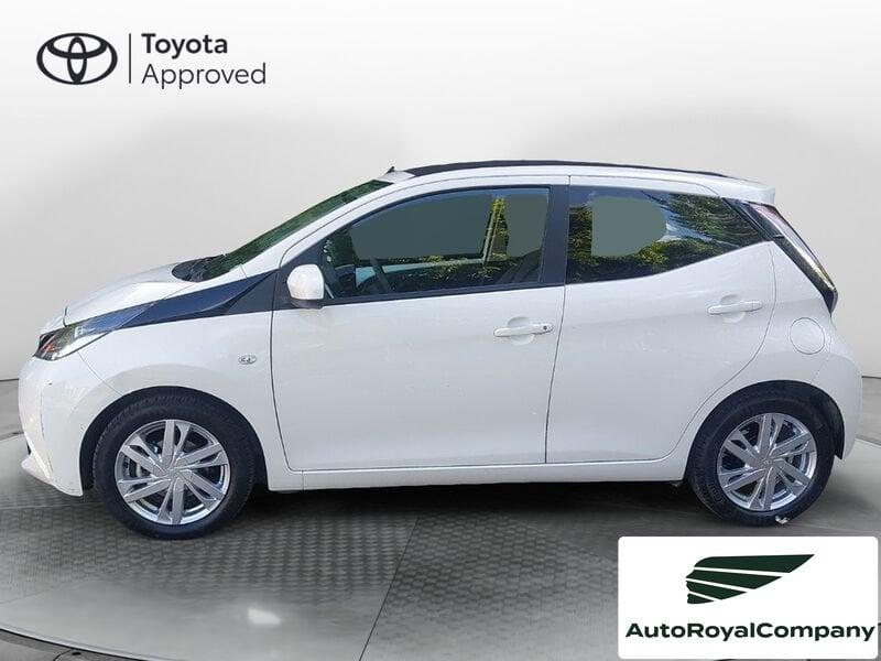 Toyota Aygo 1.0 VVT-i x-wave km 11600