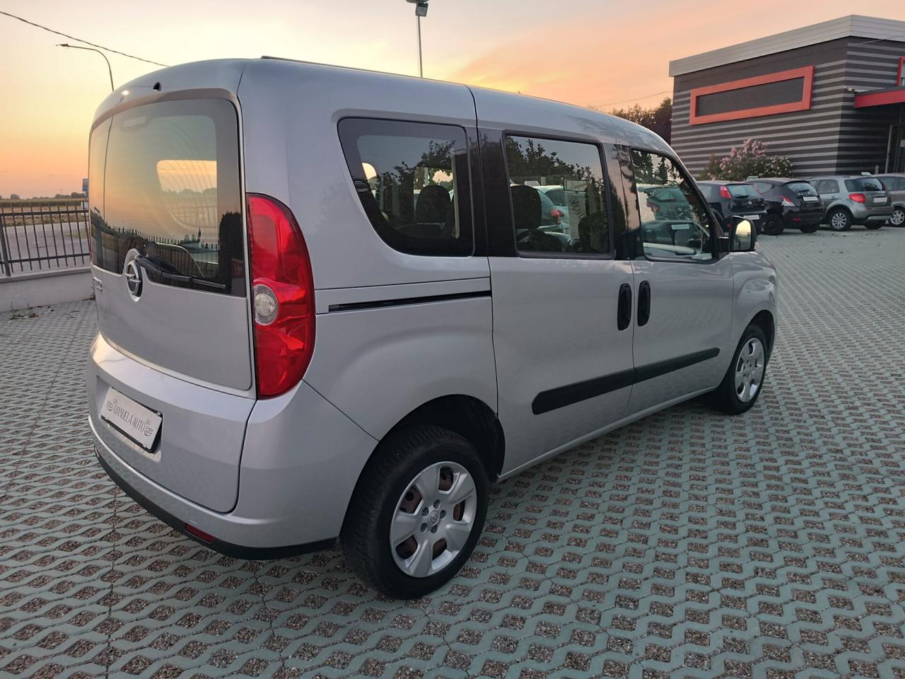Opel Combo 1.6 CDTi~Diesel~190.000~GARANZIA~2017