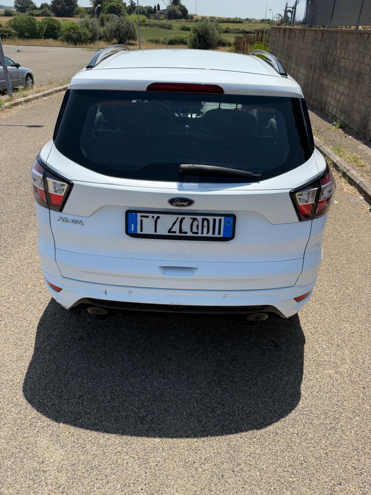 Ford Kuga 1.5 TDCI 120 CV S&S 2WD ST-Line