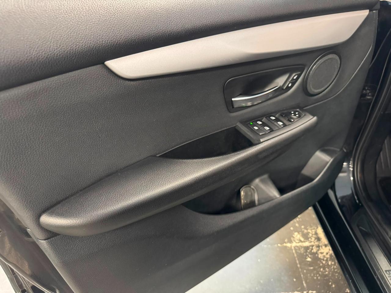 Bmw 2er Active Tourer 218d Luxury