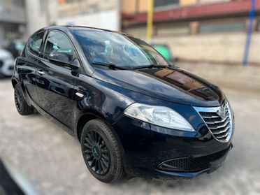 Lancia Ypsilon 1.2 69 CV 5 porte S&S Gold