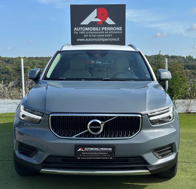 VOLVO XC40 D3 AWD Geartronic Momentum (Navi/APP/FullLED)