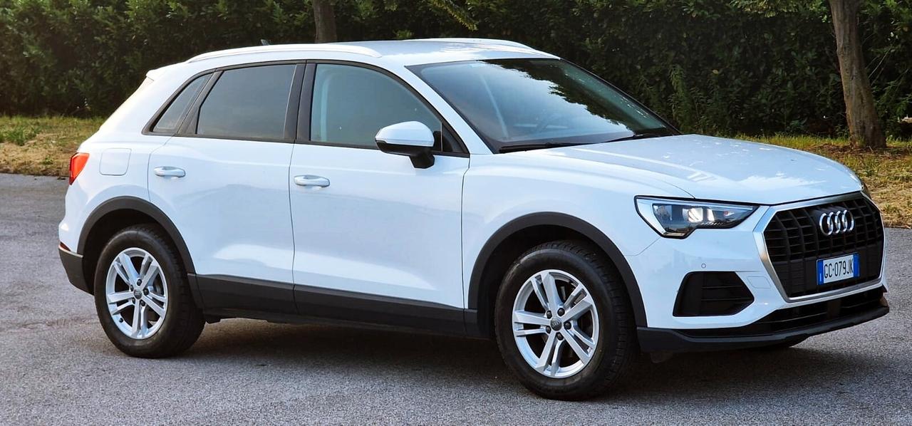 Audi Q3 35 TDI S tronic Business