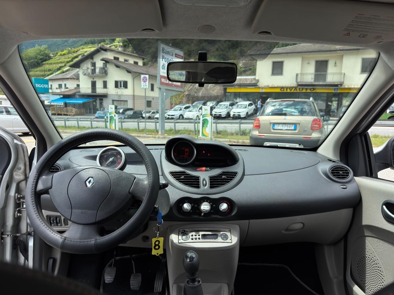RENAULT TWINGO 1.2cc 58CV Benzina Neopatentati