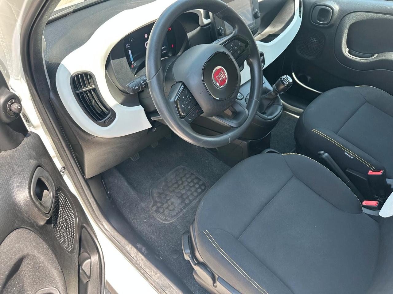 Fiat Panda 1.0 FireFly S&S Hybrid Pandina