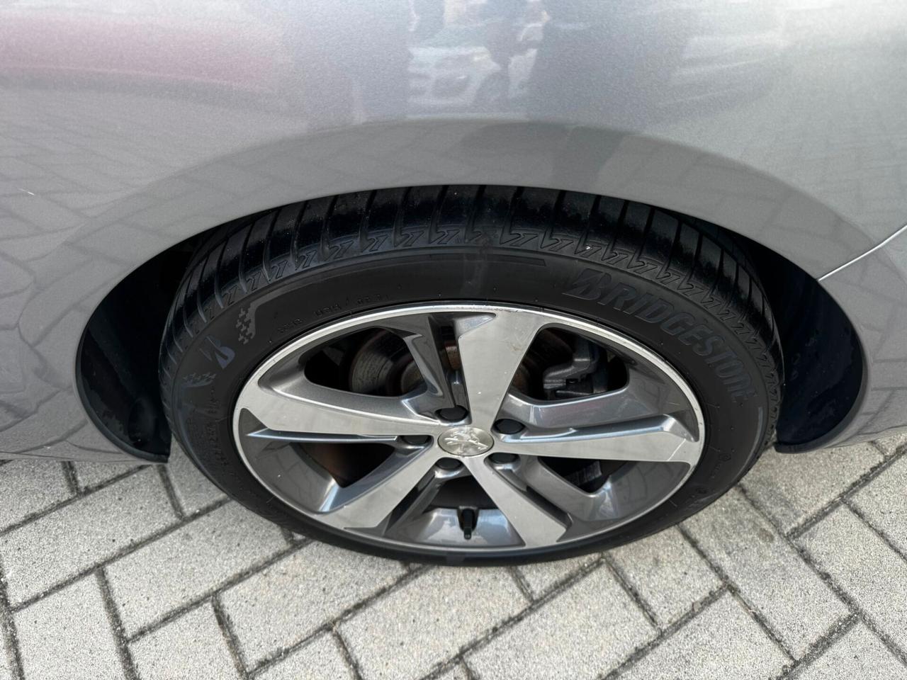 Peugeot 308 BlueHDi 120 S&S EAT6 GT Line