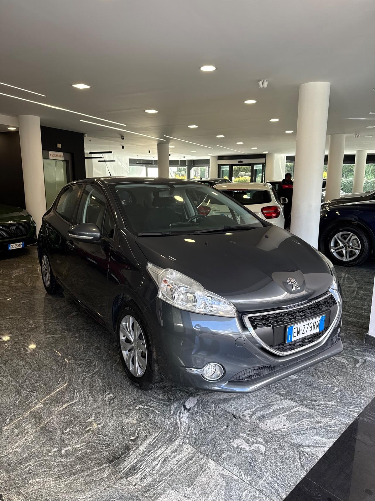 Peugeot 208 1.2 VTi 82 CV 5 porte Allure