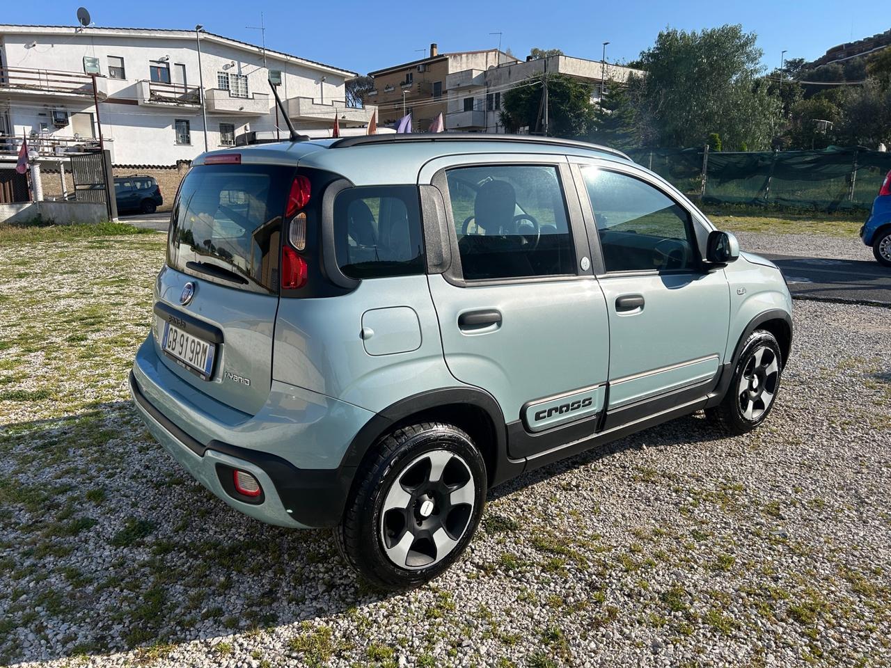 Fiat Panda 1.0 FireFly Cross S&S Hybrid Launch Edition