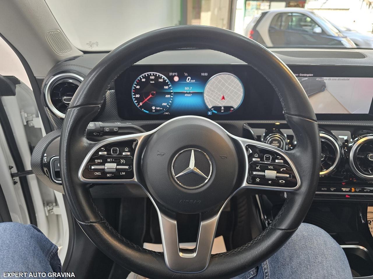 MERCEDES CLA180 SHOTING BRAKE TETTO APRIBILE