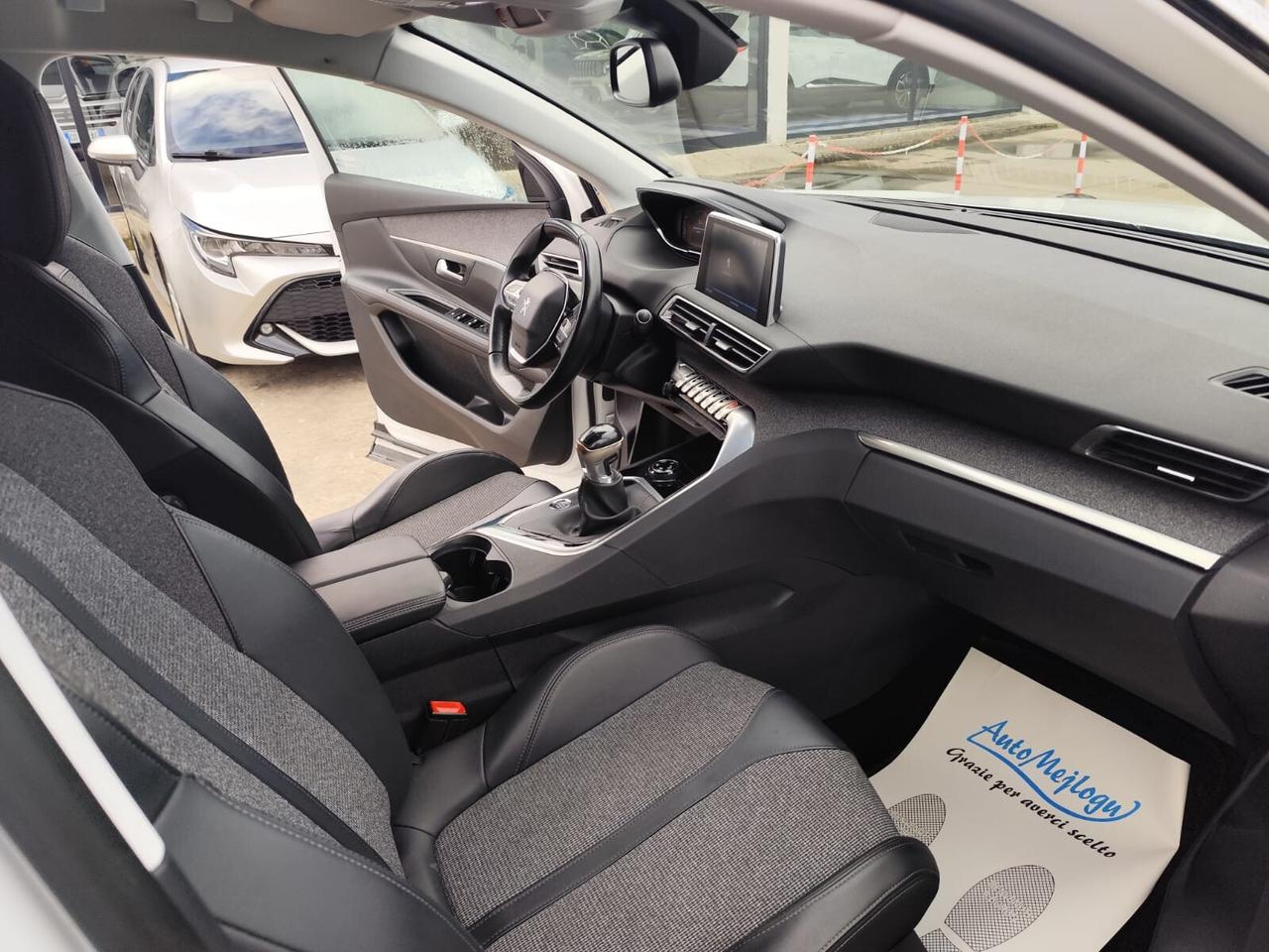 Peugeot 3008 BlueHDi 130 S&S Allure