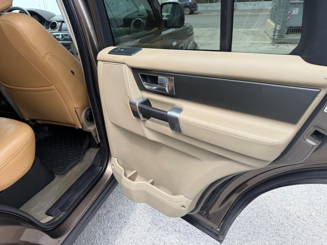 Land Rover Discovery 4 3.0 SDV6 245CV SE ESPETTACOLARE