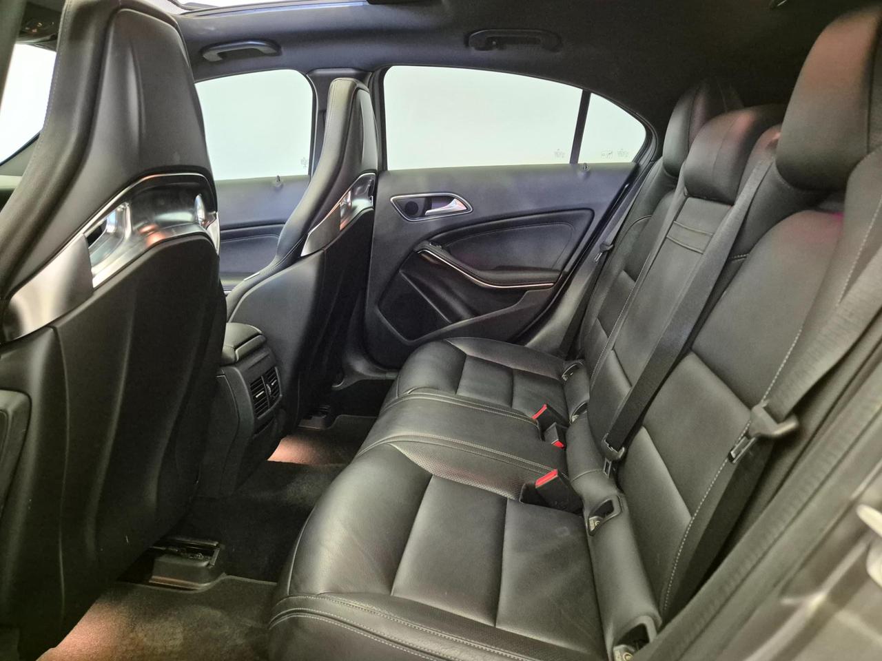 Mercedes A 45 AMG 381cv 4Matic - Tetto - Sedili Guscio - Sosp. Elettroniche