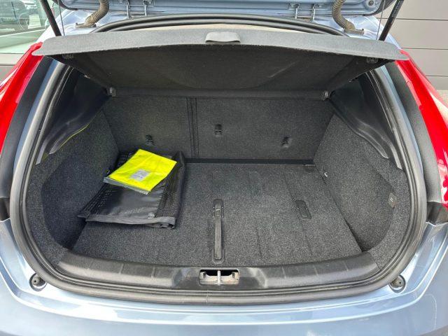 VOLVO V40 2.0 120cv D2 Geartronic Business Plus FULL LED