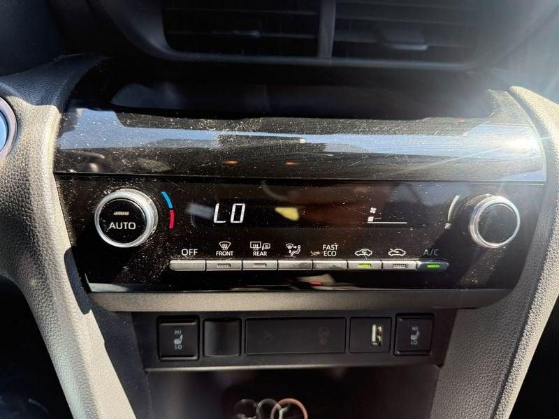 Toyota Yaris Cross 1.5H (116 CV) E-CVT Adventure AWD-i