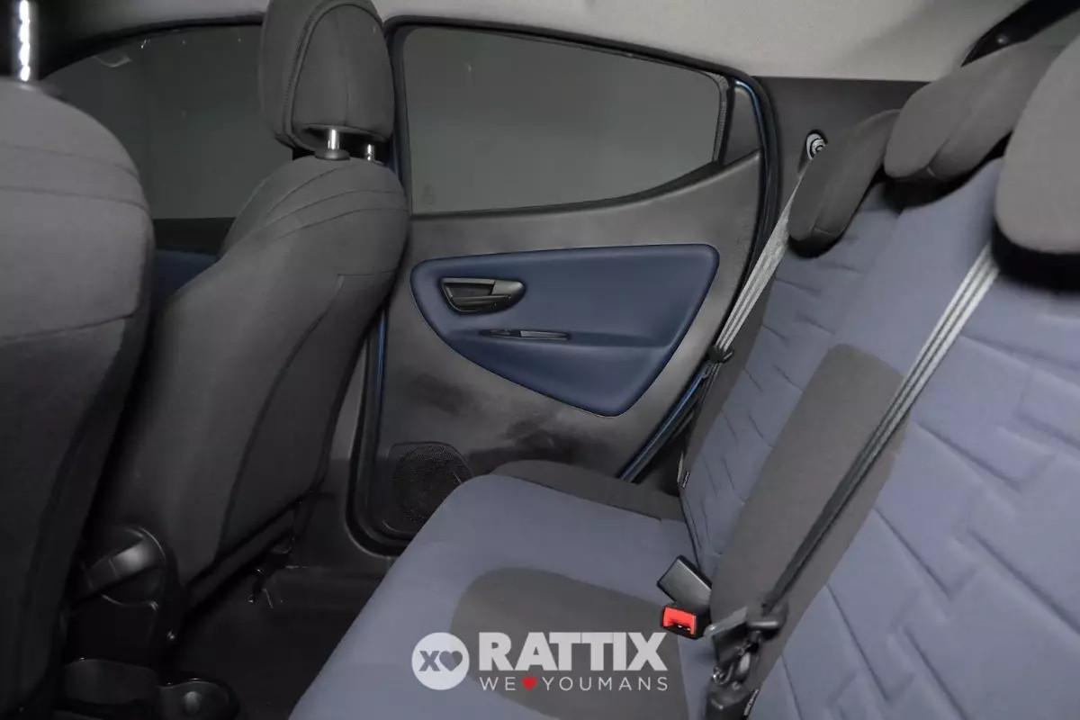 Lancia Ypsilon 1.0 Firefly Hybrid 70CV Platino
