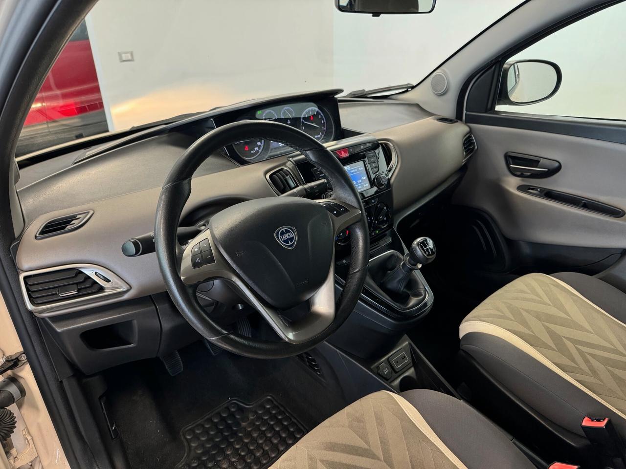 Lancia Ypsilon 1.2 69 CV 5 porte Gold KILOMETRI CERTIFICATI
