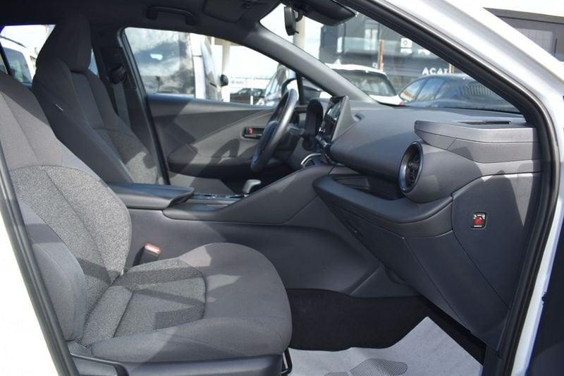 Toyota C-HR 1.8 HV E-CVT Active