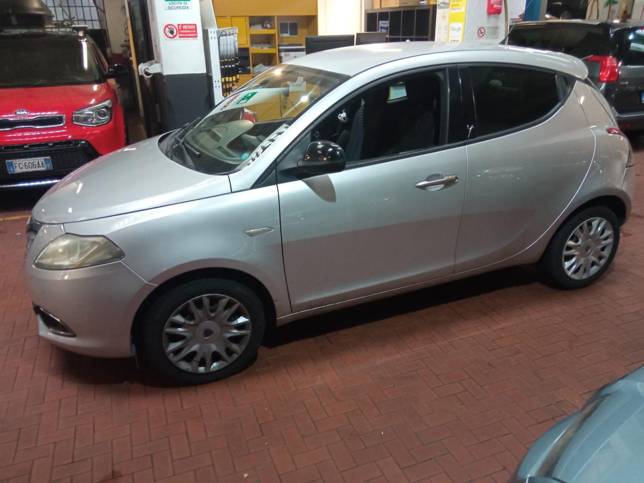 Lancia Ypsilon 1.3 MJT 16V 95 CV 5 porte S&S Platinum