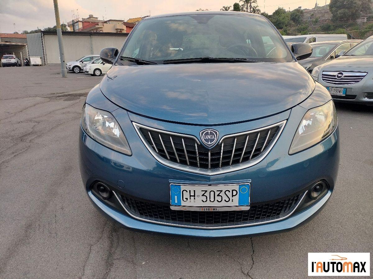 LANCIA - Ypsilon 1.0 firefly hybrid Silver s&s 70cv