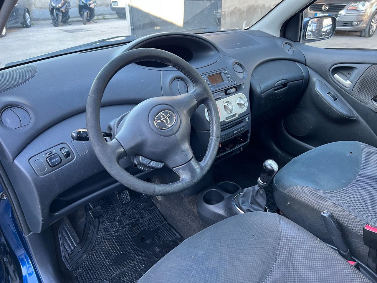 Toyota Yaris 1.0i 16V cat 5 porte Blue