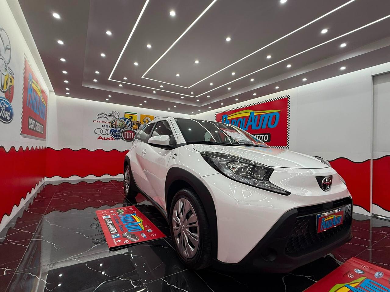 Toyota Aygo X 1.0 72cv 5 porte Lounge - 2023