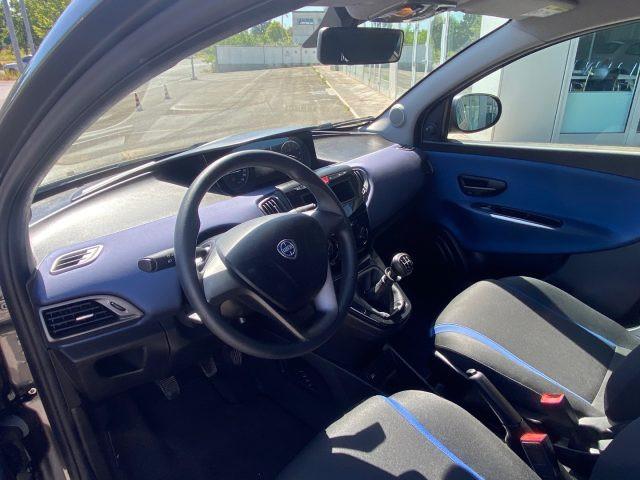 LANCIA Ypsilon 1.2 69 CV 5P. Silver