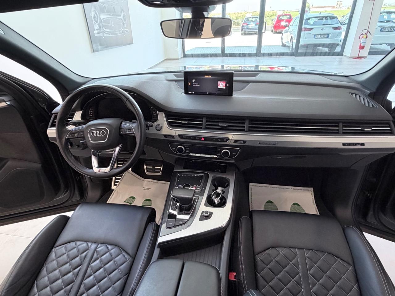 Audi Q7 50 TDI quattro tiptronic Business Plus