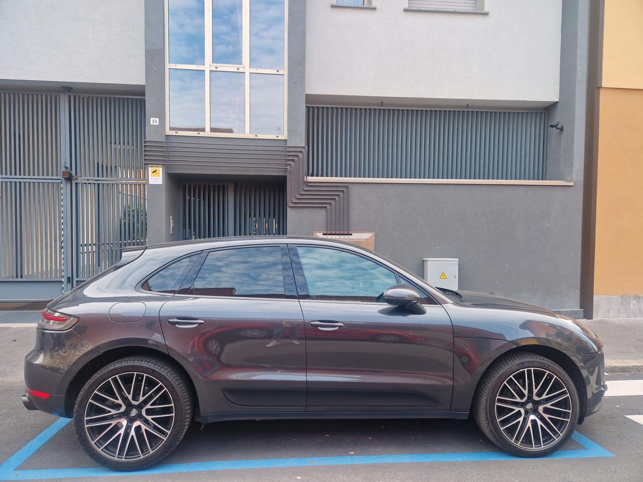 Macan Sport chrono tutti i service porsche pelle 21