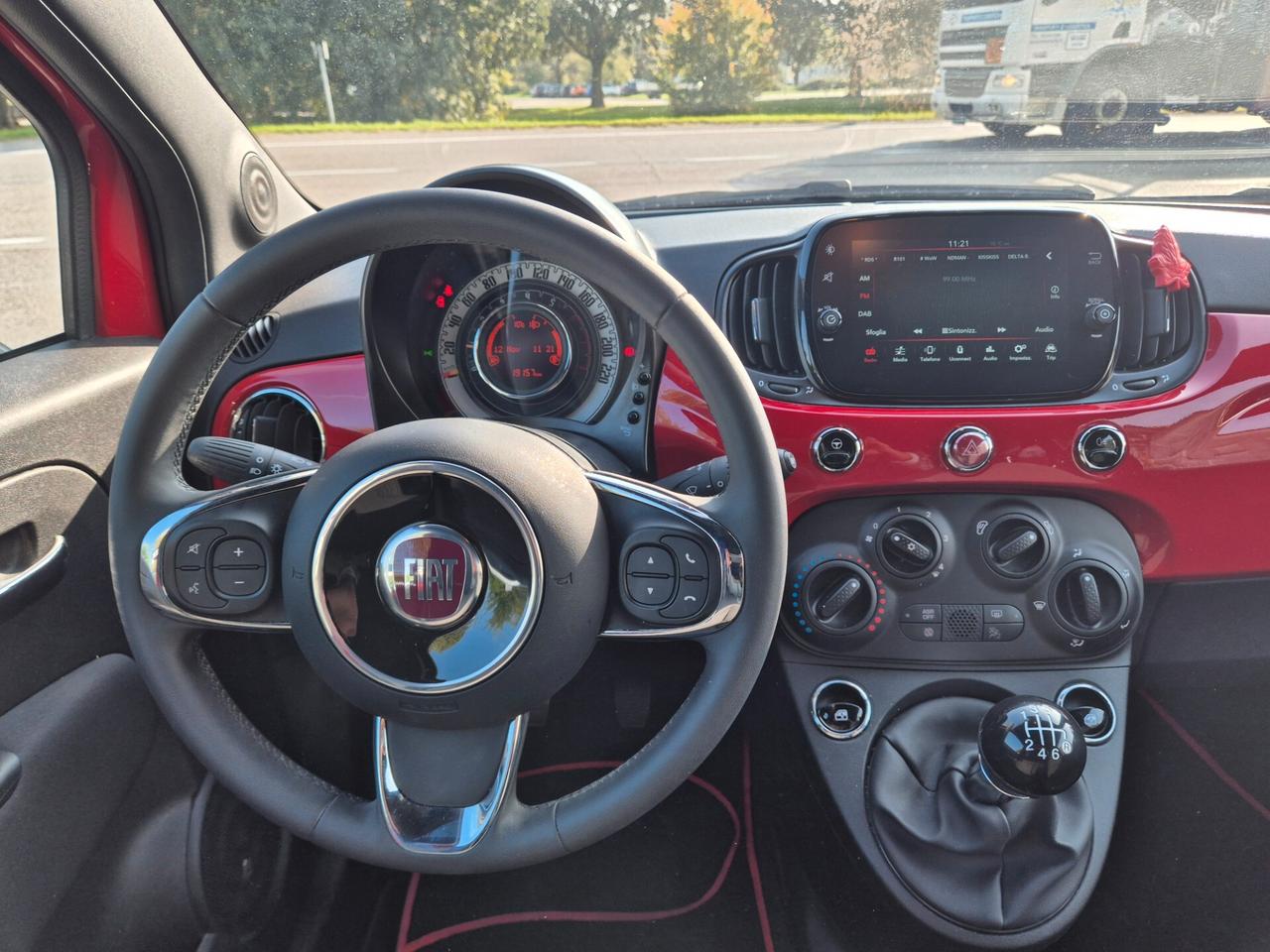 Fiat 500 1.0 Hybrid Dolcevita 70CV NEOPATENTATI, UNICO PROPRIETARIO