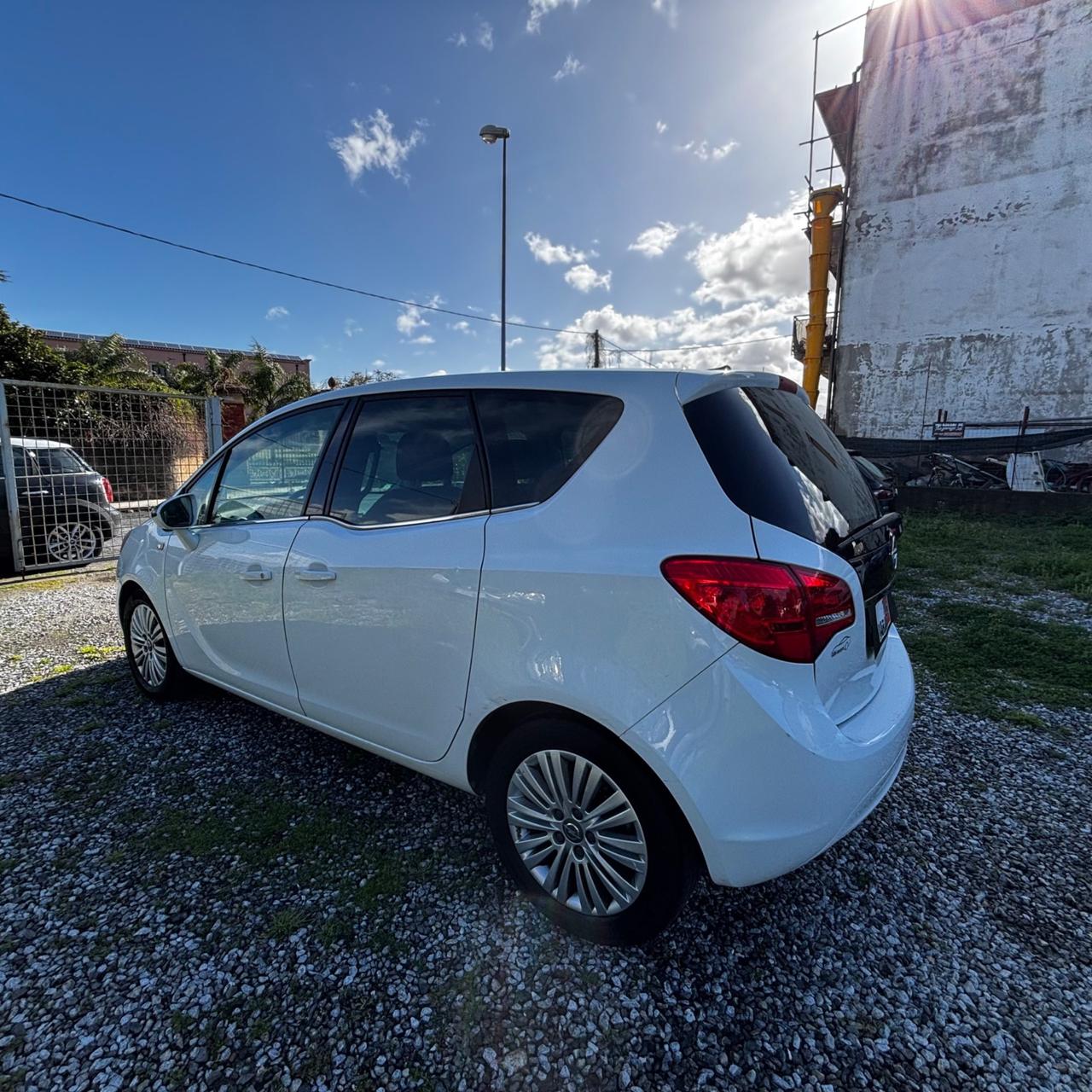 Opel Meriva 1.3 CDTI 95CV ecoFLEX Cosmo