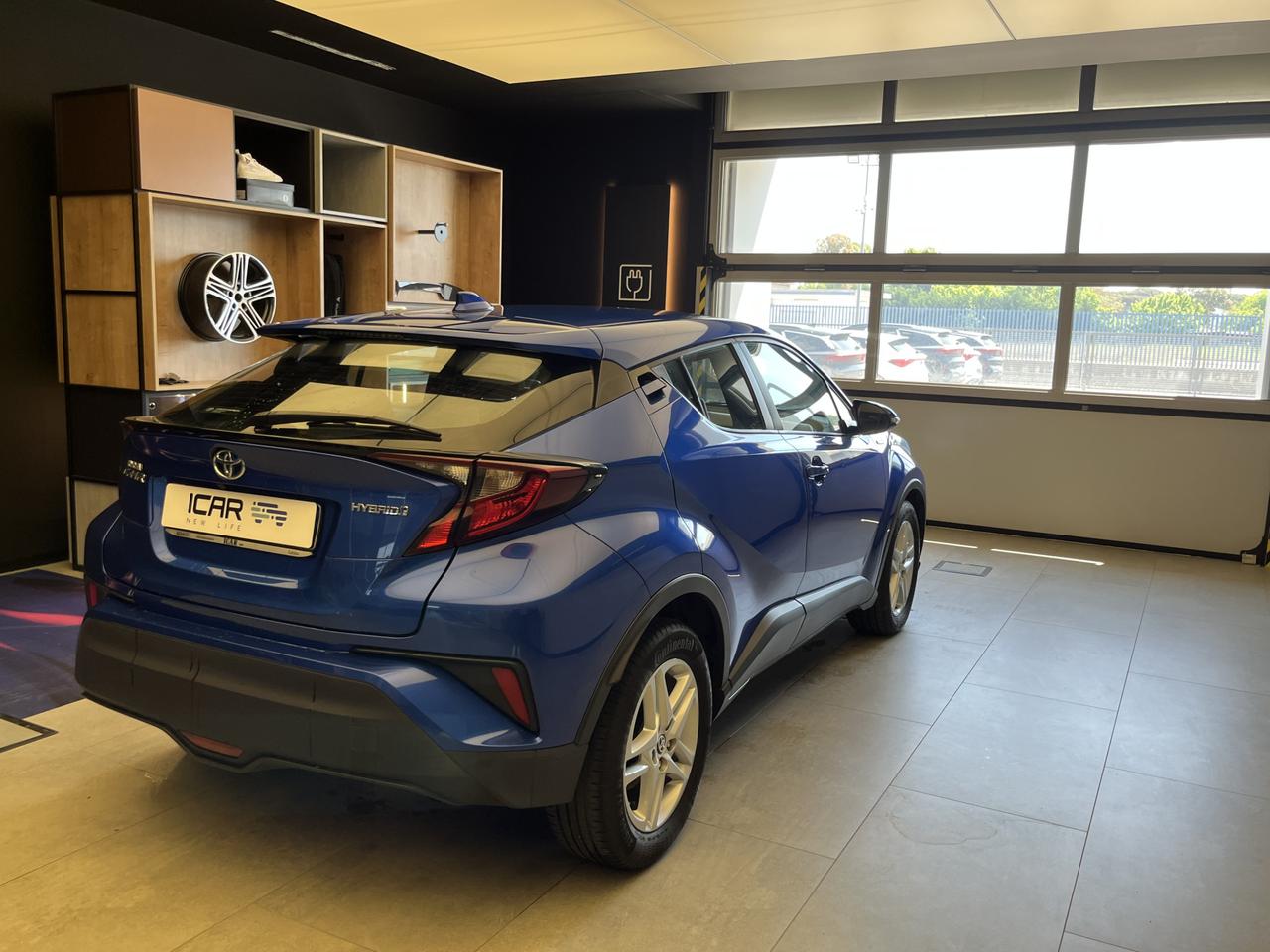 TOYOTA C-HR I 2020 - C-HR 1.8h Active e-cvt