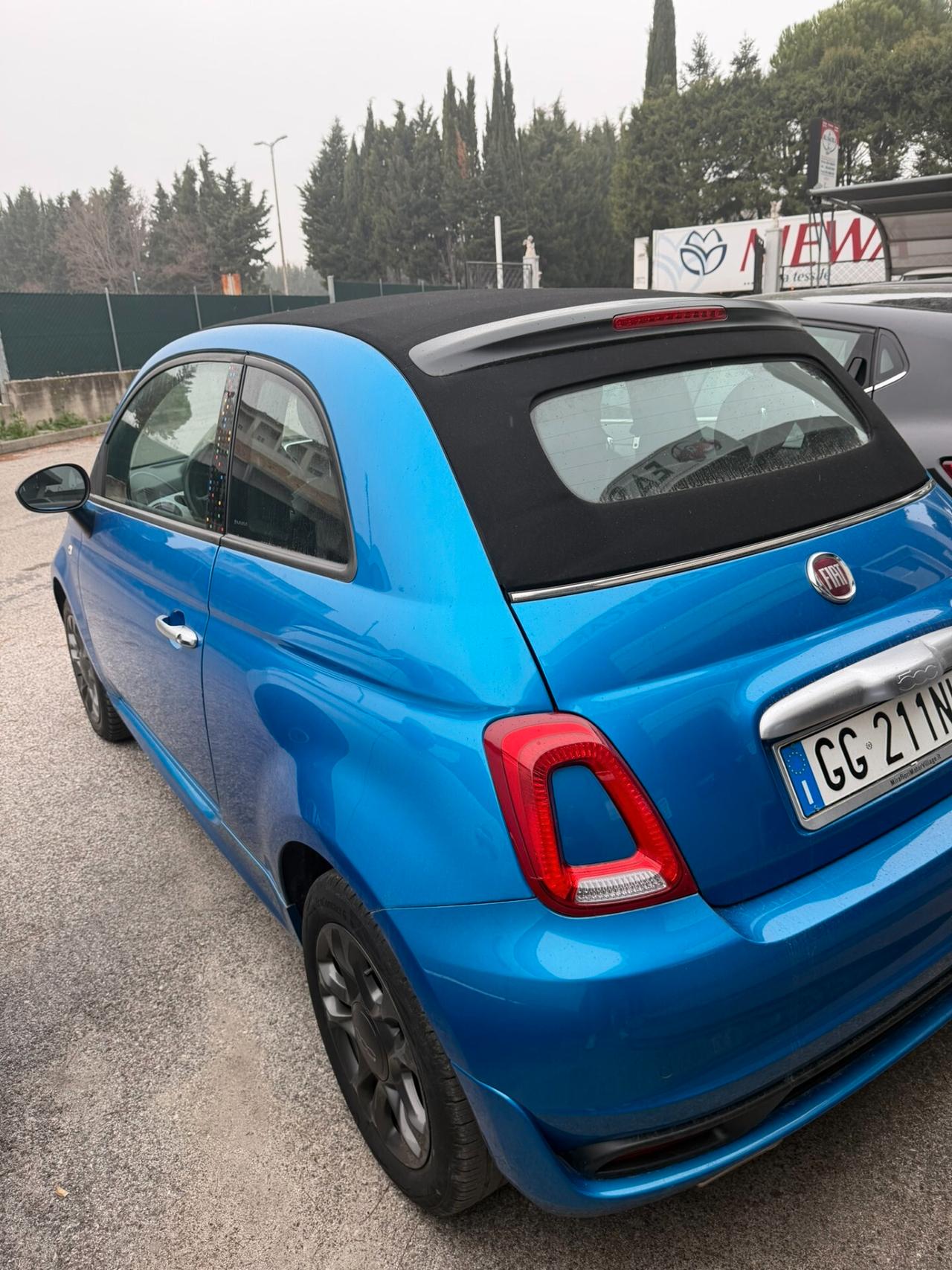 Fiat 500 C 1.0 Hybrid Hey Google