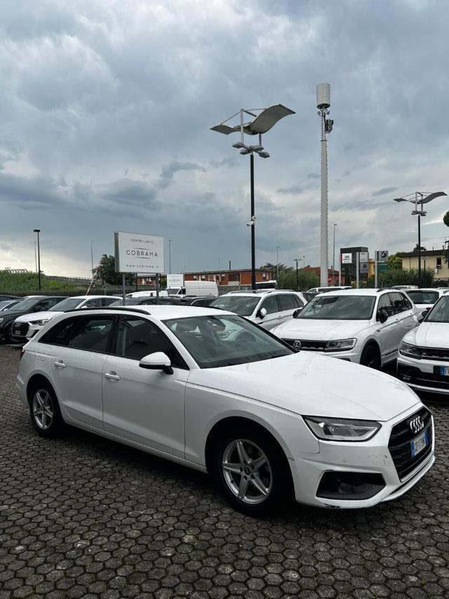 AUDI A4 Avant 30 TDI/136 CV S tronic Business